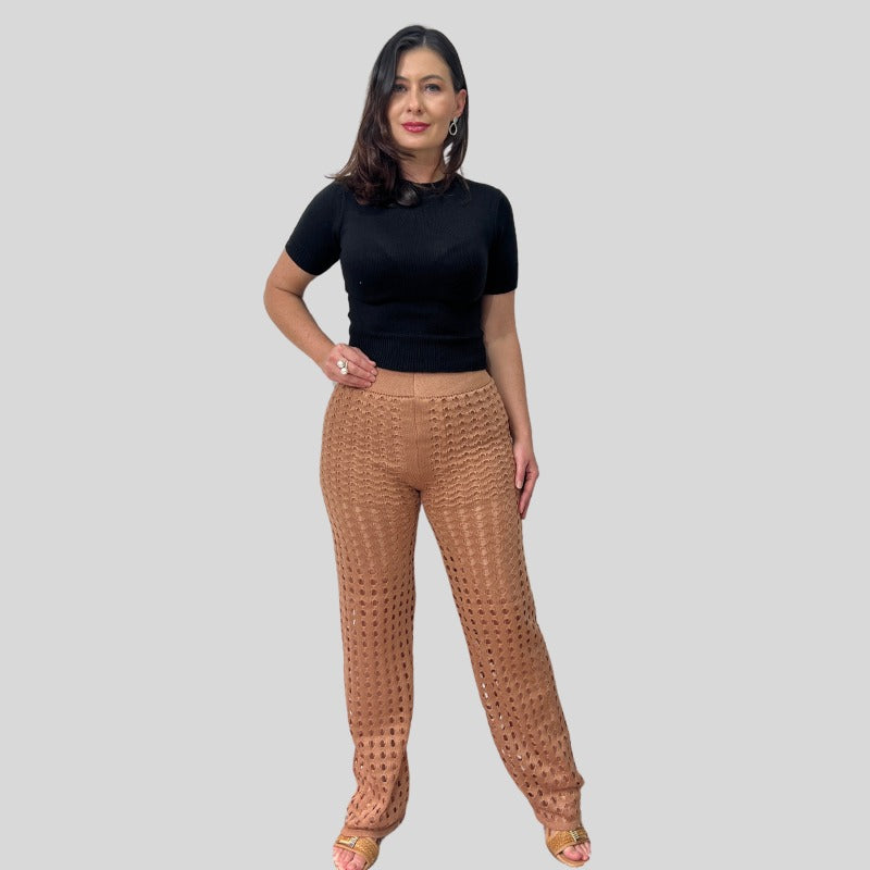 CALÇA TRICO RENDADA COM FORRO